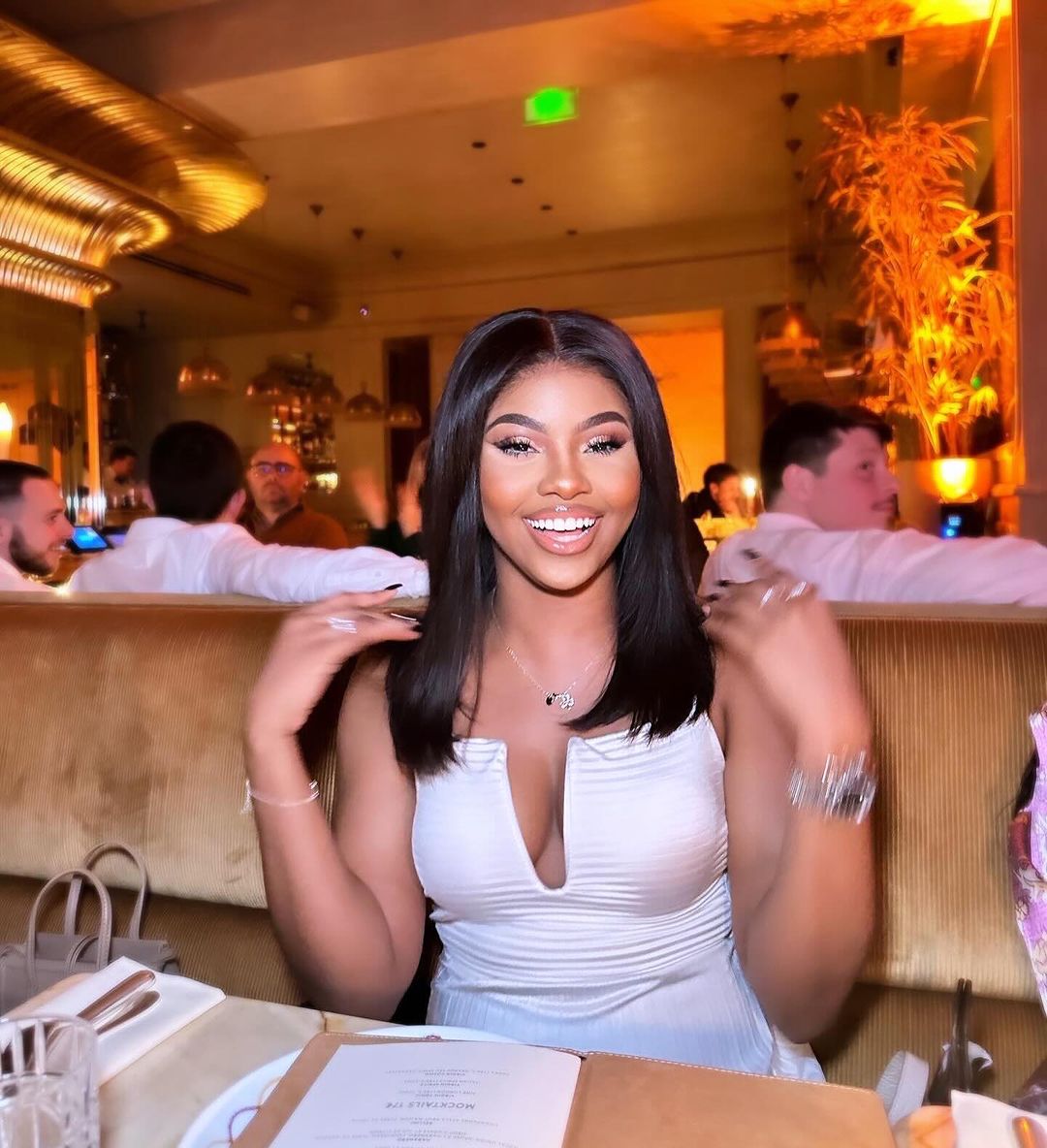 <span class="upgrade-icon"><img src="https://cdn.shopify.com/s/files/1/0555/4277/6110/files/tagupgrade.png" alt="Upgrade Icon" width="50" height="19"></span> 7x5 HD Lace Glueless Silky Straight Wigs With Upgrade Pre Bleached Knots Plucked Hairline