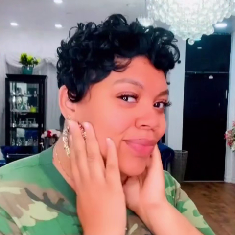 <span class="hot-icon"><img src="https://cdn.shopify.com/s/files/1/0555/4277/6110/files/pinkhottag.png?v=1701162684" alt="Hot Icon" width="30" height="20"> </span> Swirl Curls Pixie Cut Short Wig With Bangs